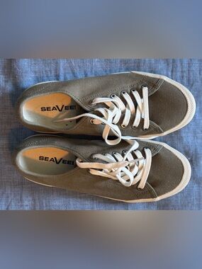 SeaVees  Authentic Canvas Sneaker in Olive with White Laces size 6 (36.5 EUR)